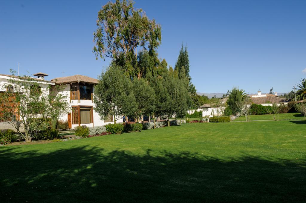 Hotel Hacienda Abraspungo Riobamba Extérieur photo